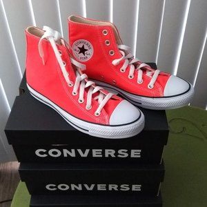 Converse High Tops women shoes size 10 - new